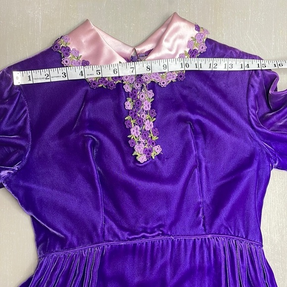 Authentic 60’s formal velvet gown - Picture 6 of 10